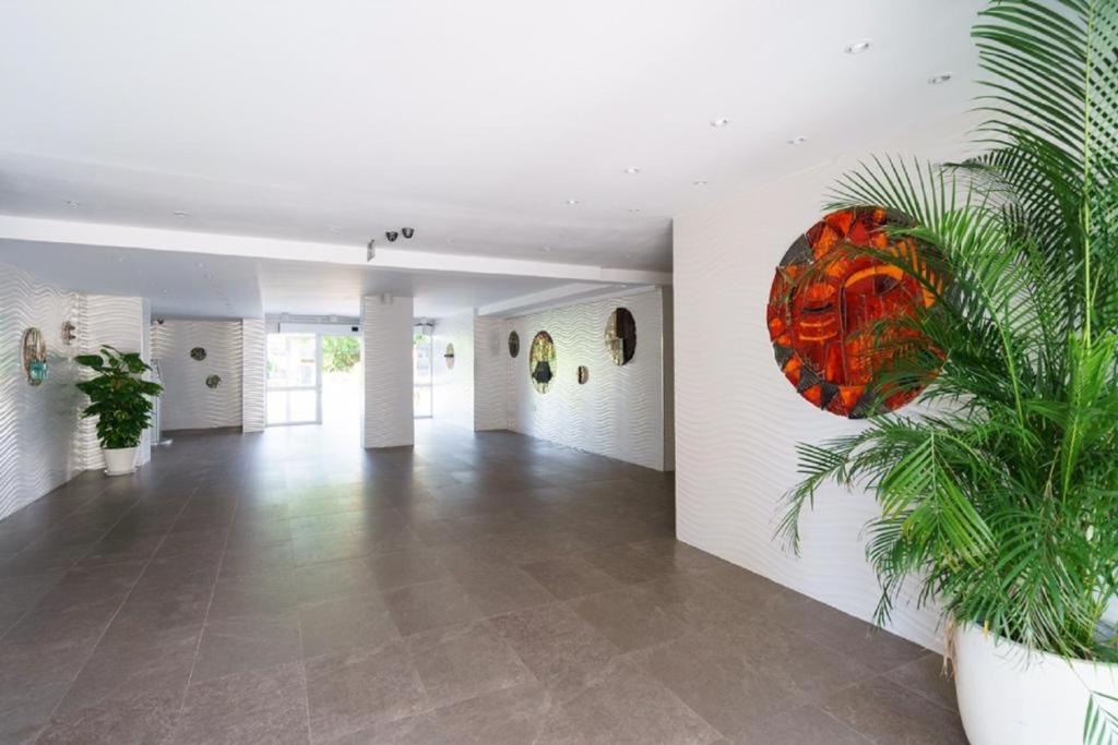 Apartment Armenka Carihuela Park Torremolinos Exterior photo